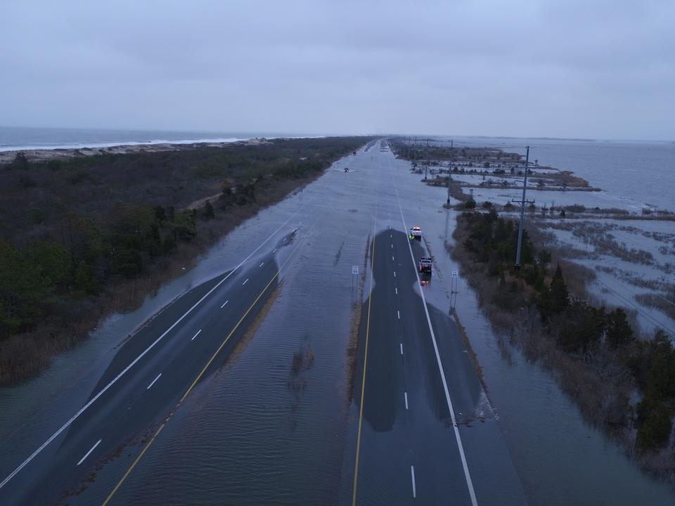 Flooding on Delaware State Route 1